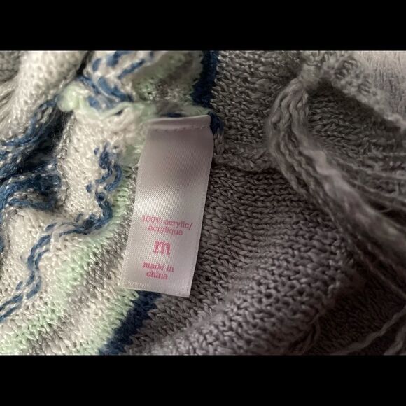 JUSTICE fringe sweater/poncho top size medium. So soft and so cute on! VGUC - Picture 3 of 3